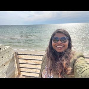 Meet your Posher, Sara